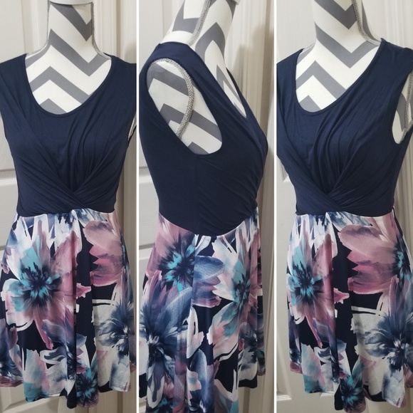*NWT* Floral Print Trapeze Dress/Navy* 1 left - Picture 5 of 5